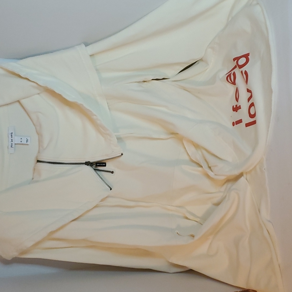 Peace Love World XL Flared Cowl Neck zip front shirt!